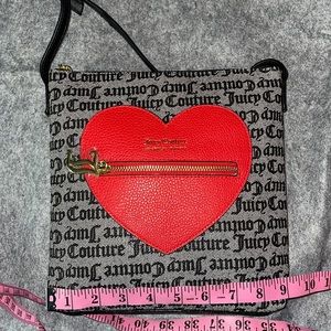 JUICY COUTURE